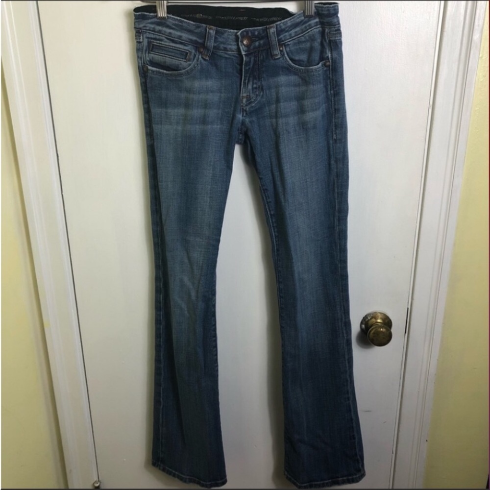 Express Rerock Low Rise Boot Cut Jeans Size: 2 - Picture 2 of 8